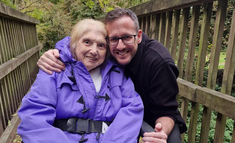 Austenwood Residents Enjoy An Autumn Day Out At Denham Country Park