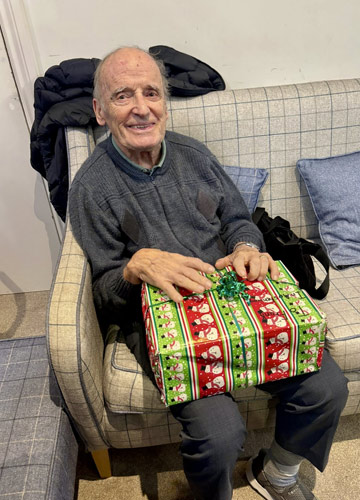 Festive Visits At Austenwood Care Home