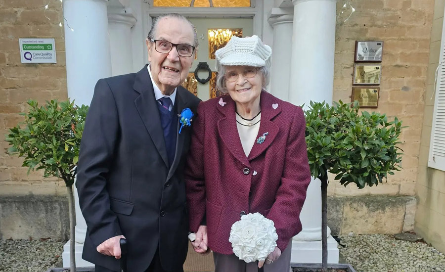 Vic and Eileen Blessing - Rosebank Care Home - Magic Moments